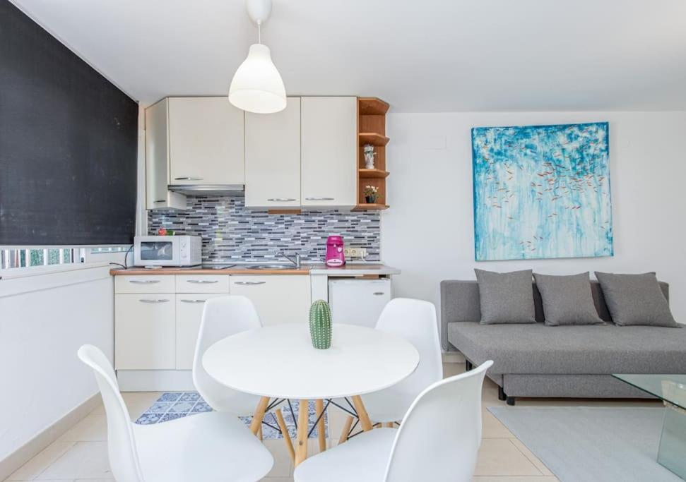 Casita Con Jardin, Bbq, Wifi, Centro Y Playa Villa Емпуриабрава Екстериор снимка